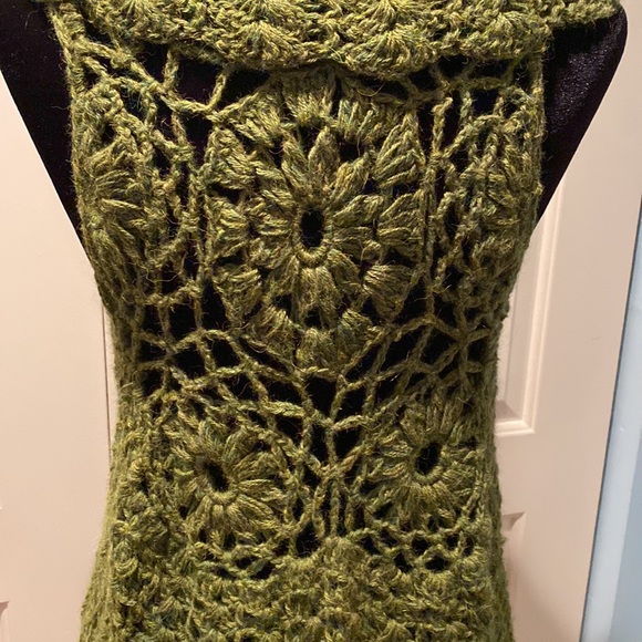 Crochet Sweater vest 100% Alpaca NWOT Olive Green Size Large - Picture 4 of 8